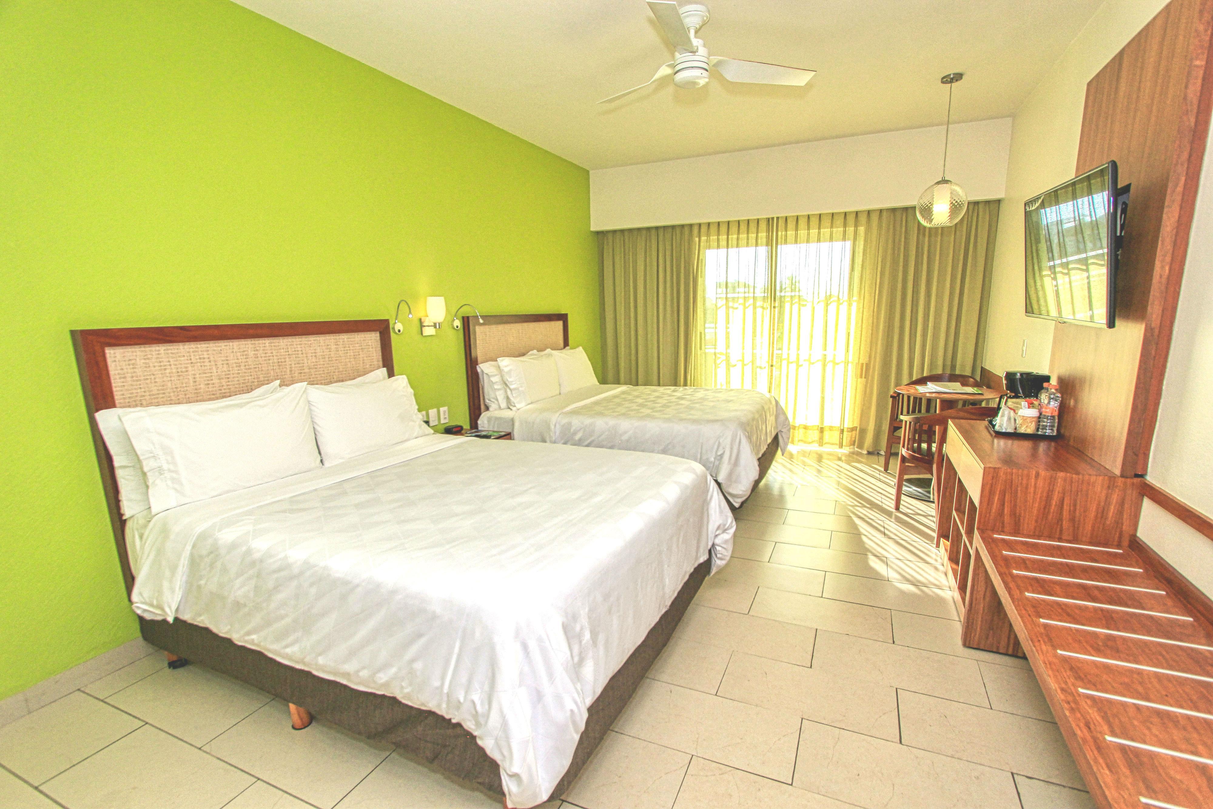 Holiday Inn Huatulco By Ihg Santa Cruz Huatulco Bagian luar foto